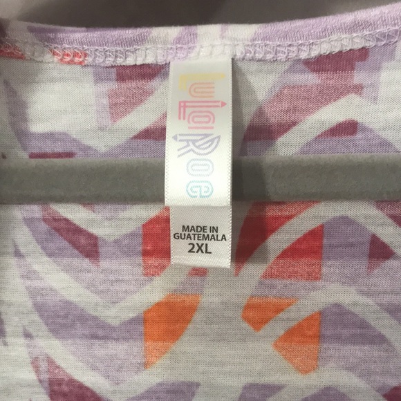 LuLaRoe Classic Tee - Picture 3 of 3